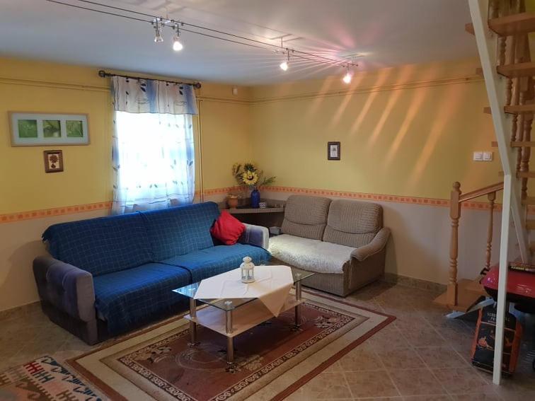 Toparti Vendeghaz - Lipot, Magyarorszag Luaran gambar
