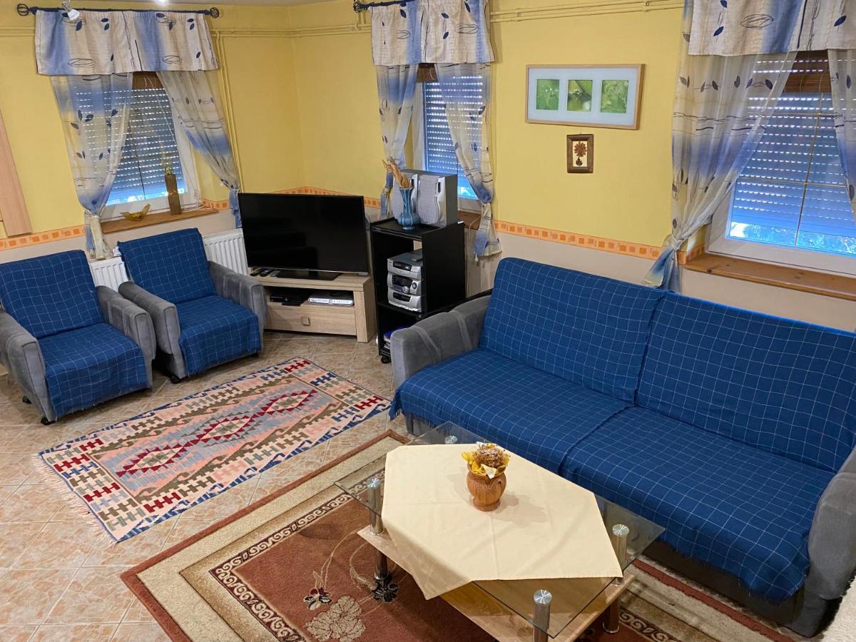 Toparti Vendeghaz - Lipot, Magyarorszag Luaran gambar